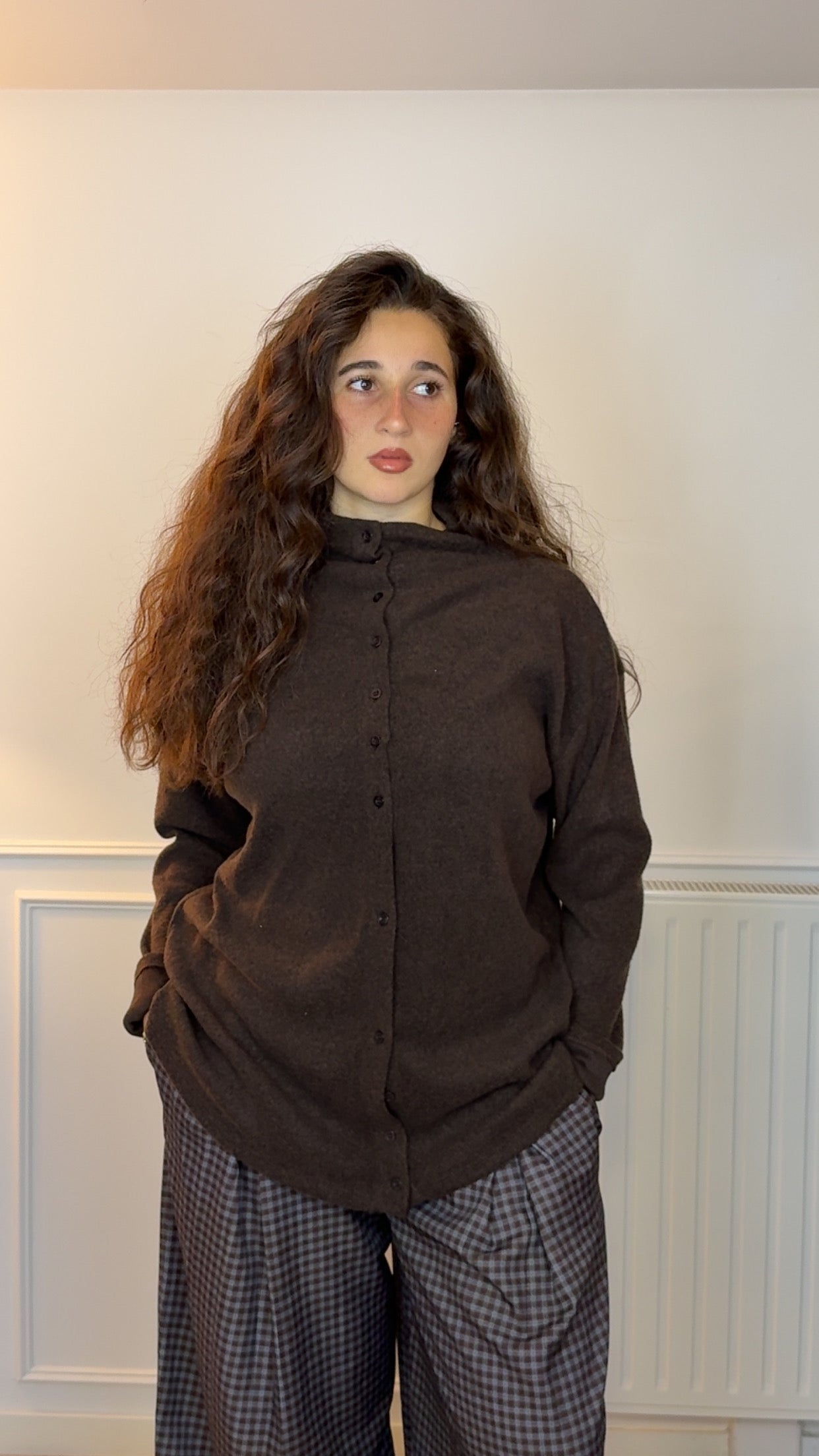 PULL BEVERLY